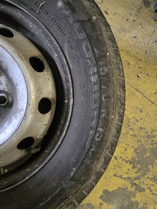 Продавам джанти с гуми