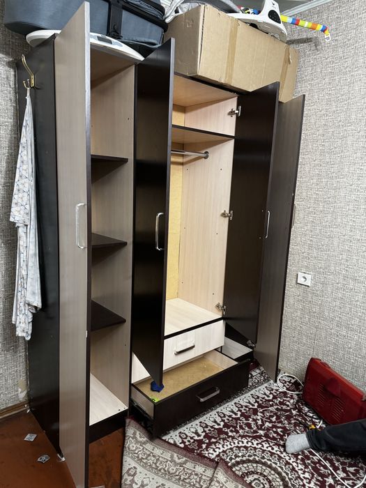 Продам шифонер срочно