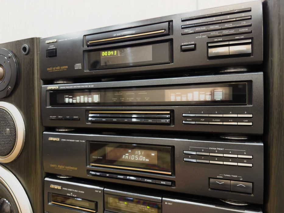 Музыкальный центр  AIWA