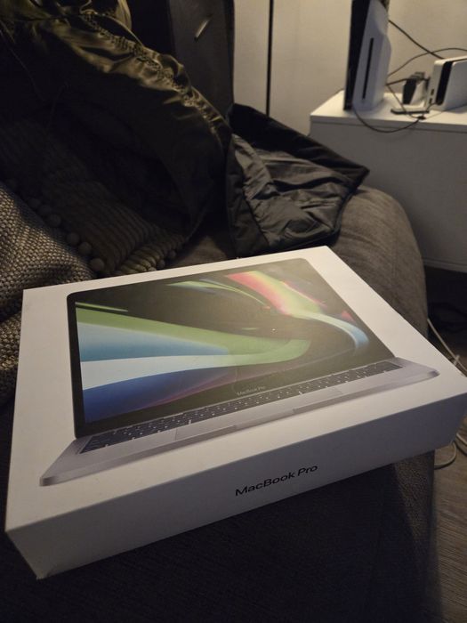 Коробка Macbook pro m1 512gb