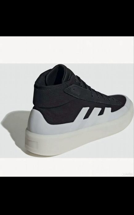 Кроссовки Adidas