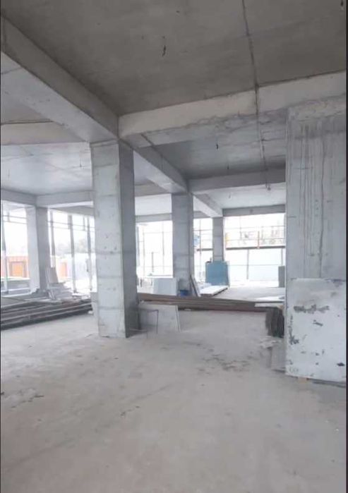 Аренда в Бизнес центре KUBC около Seoul Mun 1 этаж,1линия. Собственник