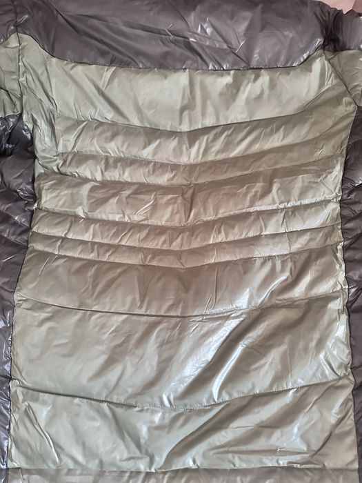 Куртка на подростка в хорошем состоянии. Все замеи рабочие. Размер 44