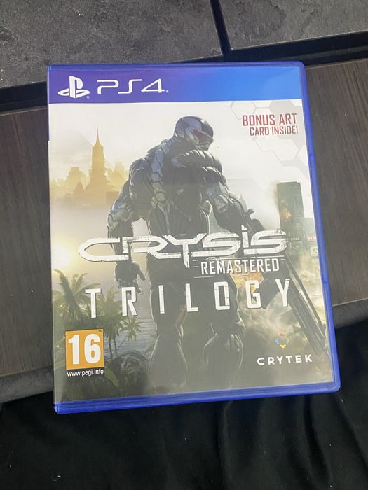 Продам Playstation 4 +4 диска