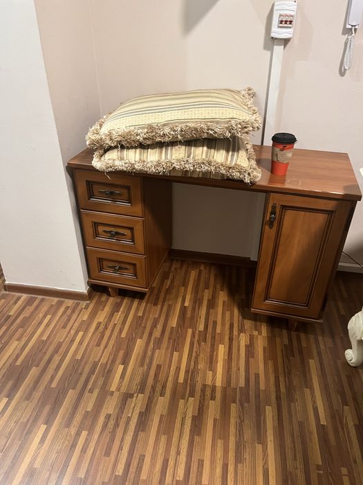 Продам шкаф, комод, зеркало