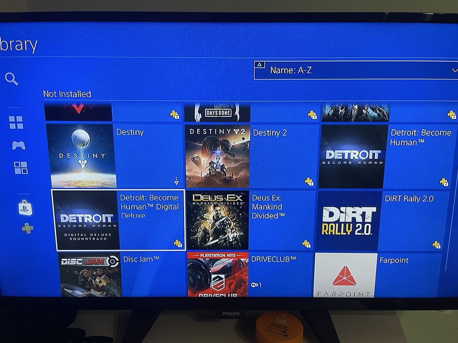 Playstation 4 Slim с акаунт пълен с игри