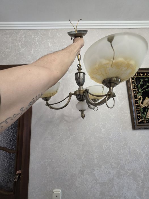 Люстра на 3 лампочки Е7