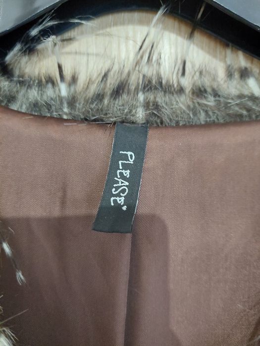 Дамски елеци и палта