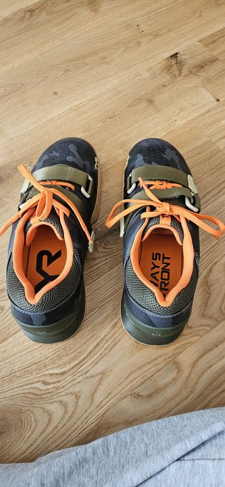 Обувки за вдигане на тежести TYR L1