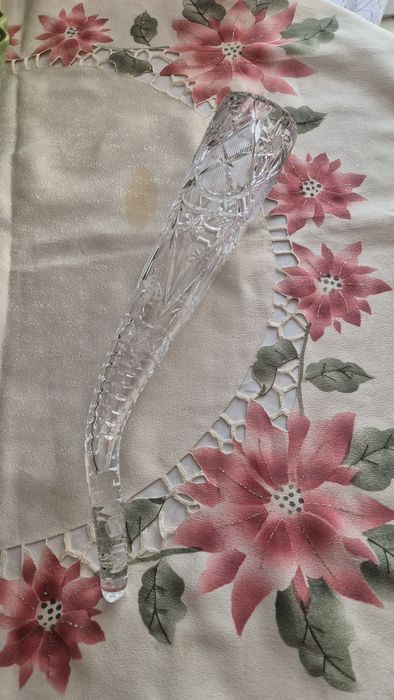 Красивый большой хрустальный Рог