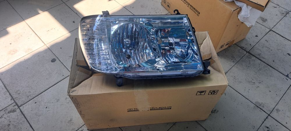 Фары на ленд крузер 100