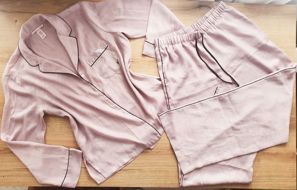 Victoria’s Secret Set Pijama Satinat / Loungewear – XS Regular se potriveşte şi pentru S