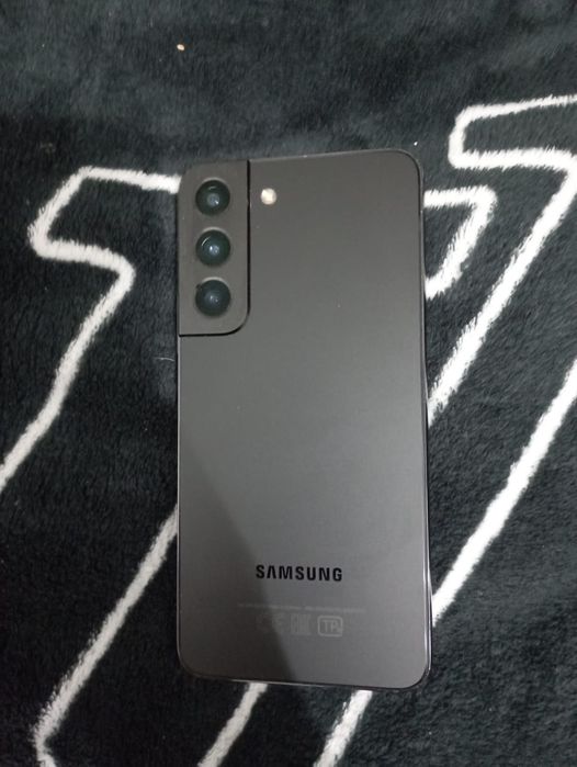 Самсунг с22 в идеальном состоянии