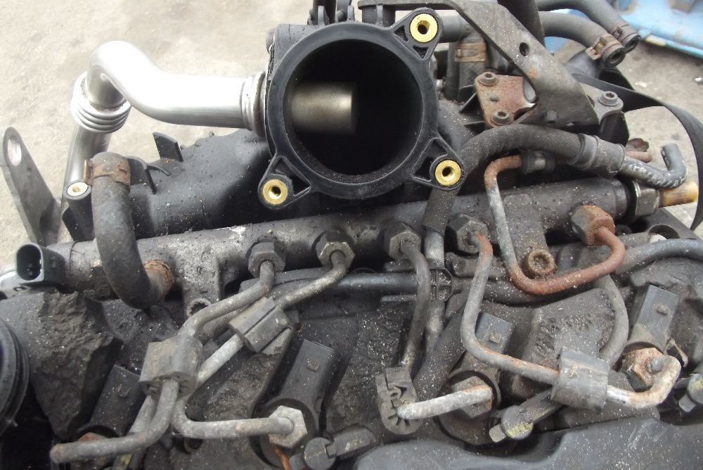 Rampa Injectoare VW T5 motor 2.0 euro 5 pompa inalte injectoare 2.0 T5