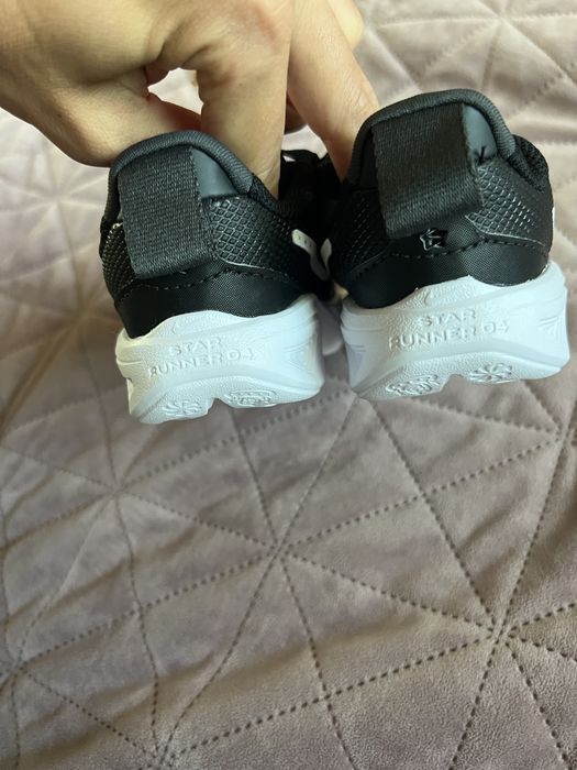 Нови детски маратонки  Nike 25ти номер