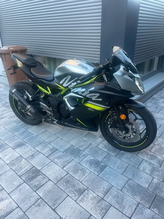 HONDA CB 125F 125R IMPECABILA Imp Germania! ( CBF 16 ani A1 CBR YZF )