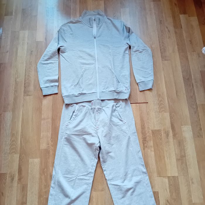 Къси гащи, спортен екип, анорак