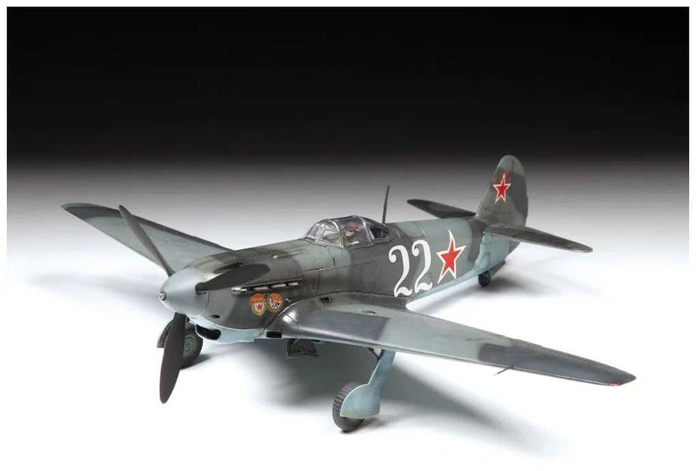 Сборная модель самолета Як-9Д (Моделист, 1:72)