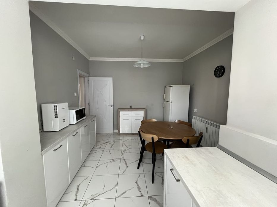 Дава се под наем Тристаен апартамент в София, Лозенец - 100 кв.м за 900 € - Снимка #5