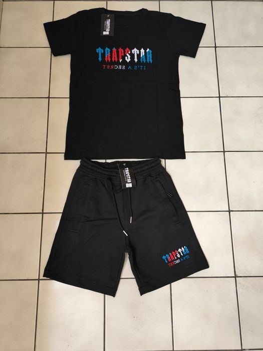 Тийнейджърска тениска, къси панталони или комплект TRAPSTAR от памук 140 - 4XS, 146 -3XS, 152 - 2XS 158