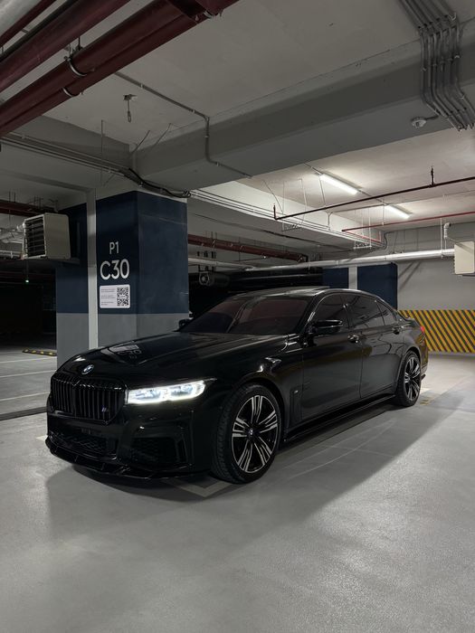 Продаётся BMW 740Li