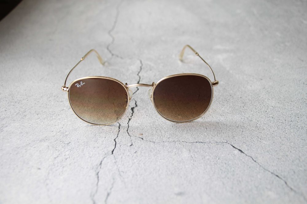 Солнцезащитные очки Ray Ban