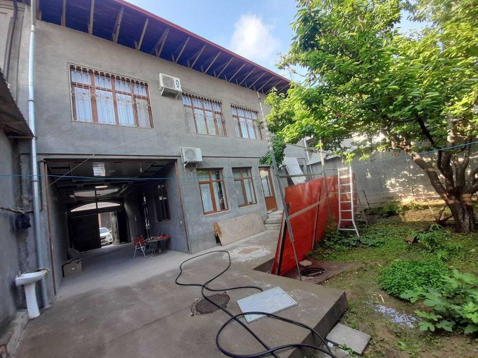 Uy Hovli sotiladi Kokcha mahalla sotigi: 45 000, 8 sot. SROCHNO sotila