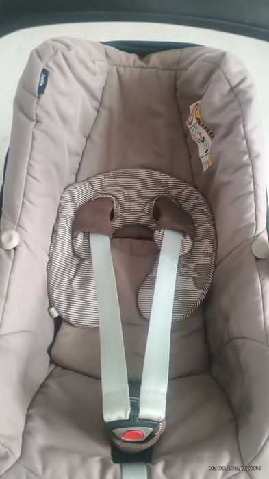 Scoica Maxi Cosi Pebble cu Isofix Family Fix