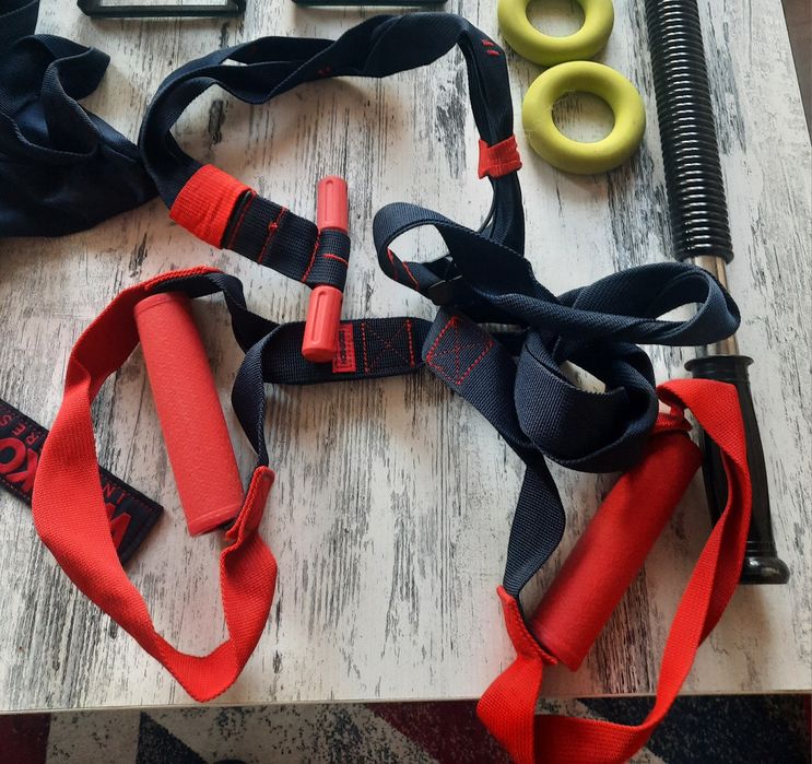 Домашен фитнес колан за тренировки