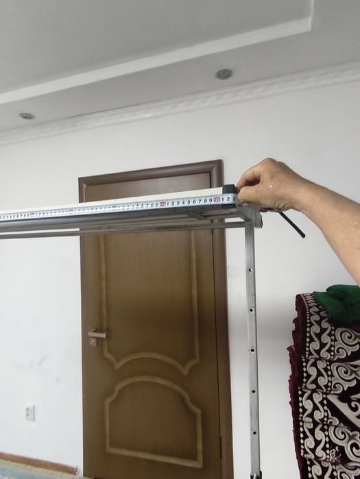 Продаётся стойка, вешалка для одежды