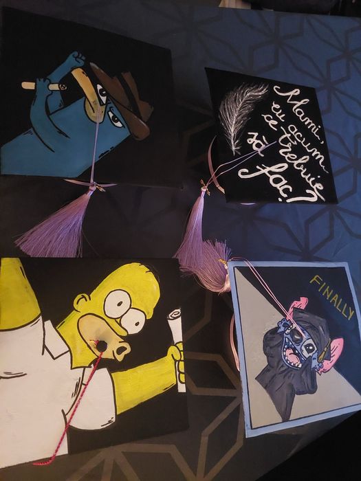 Toca de absolvire pictata