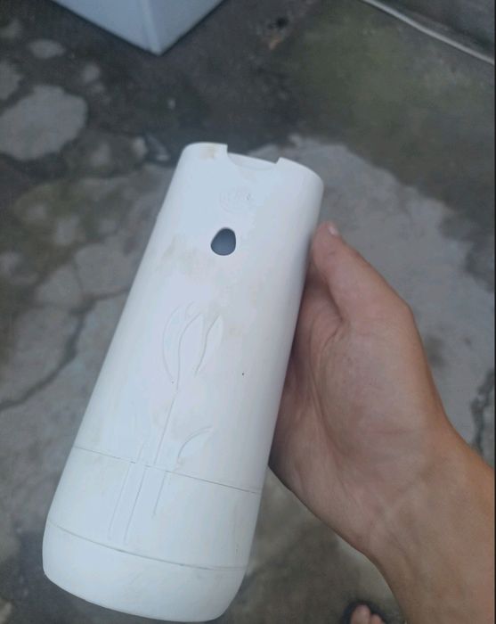 Автоматичен ароматизатор Air Wick Freshmatic (устройство за спрей)