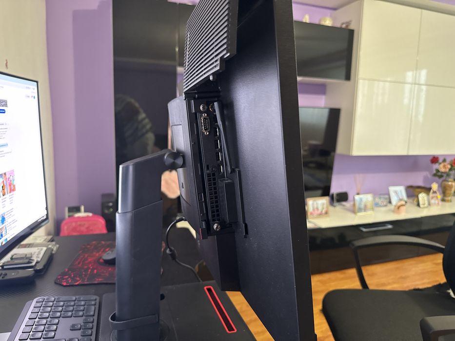 Monitor Touchscreen Lanovo ThinkCenter + unitate 12gen ThinkCenter