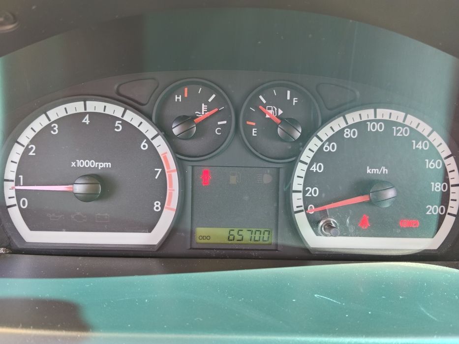 Vând Chevrolet Aveo sau schimb!