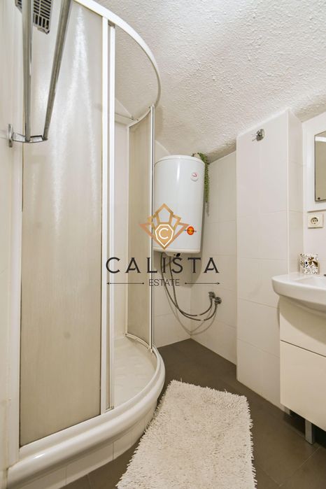 Дава се под наем Двустаен апартамент в София, Център - 95 кв.м за 590 € - Снимка #13