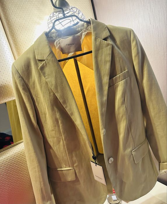 Сако на Twinset закупено от bestsecrets