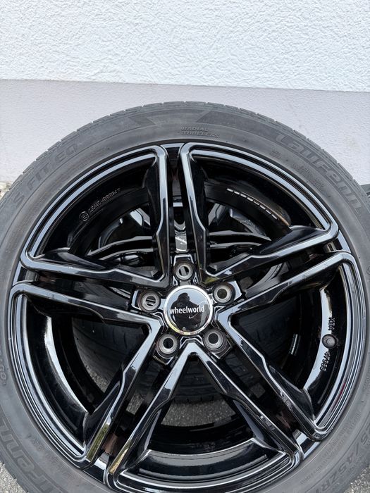 Jante aliaj Wheelworld R17 5x112 ET50 + anvelope 225/45 R17 VW Audi Skoda Seat Mercedes
