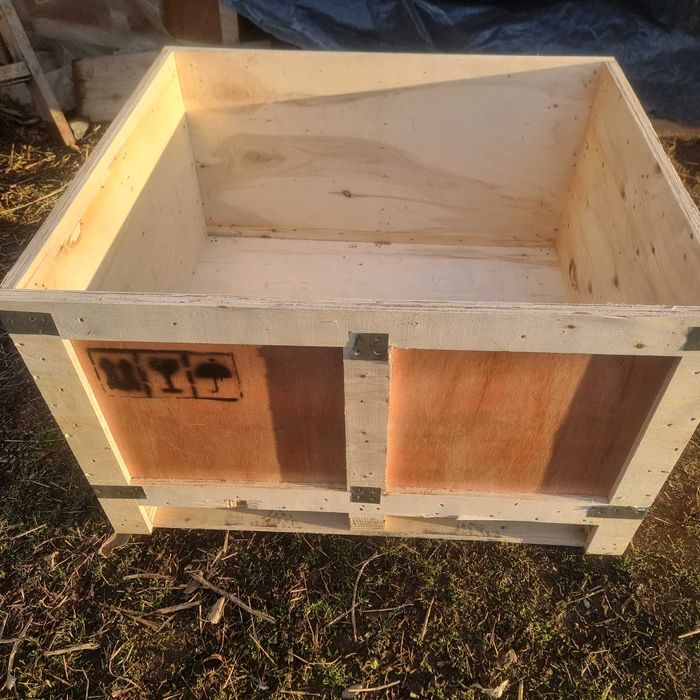 Lăzi cu capac ideale pentru depozitarea cerealelor si granelor