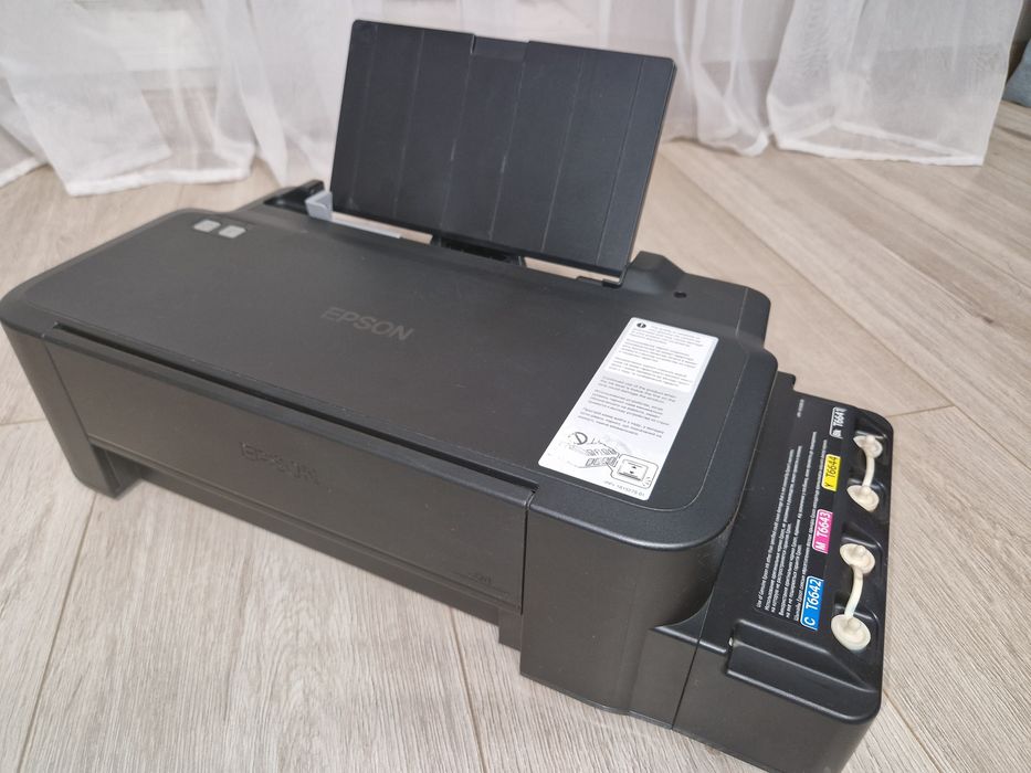Продам цветной принтер EPSON L120