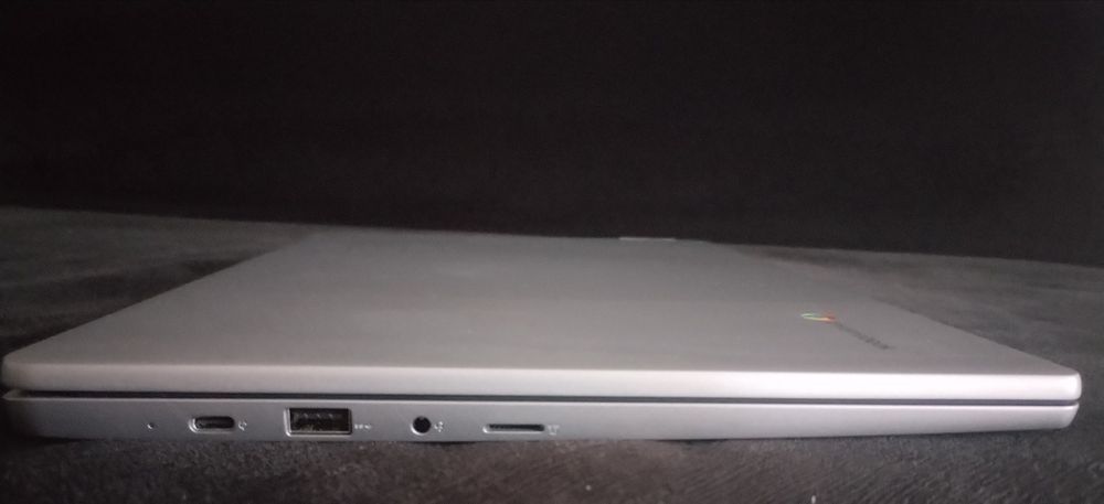 Продавам лаптоп / Chromebook Lenovo 3i-15 (15.6"), нов внос от Германия