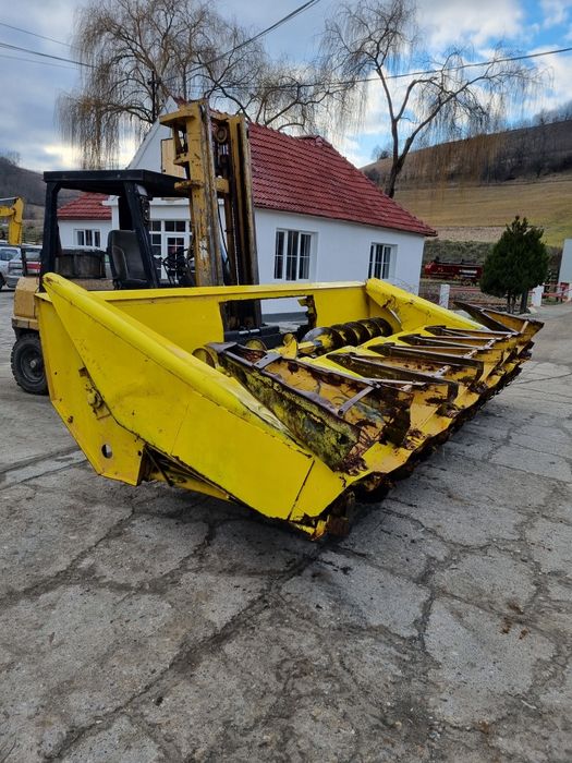 Heder/masa porumb  New Holland 6 randuri
