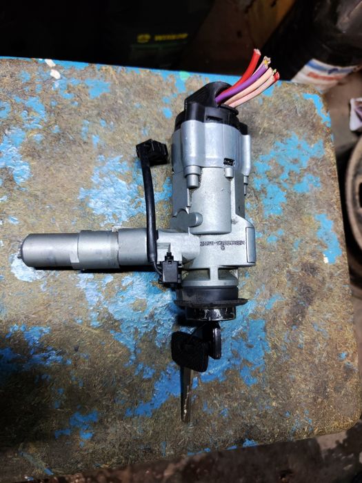 Замок зажигания W202