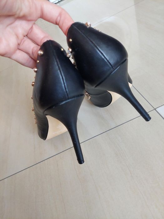 Обувки на ток 39 номер