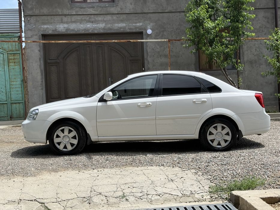 Ласетти 1,8 заводское автомат! Ўзимники
