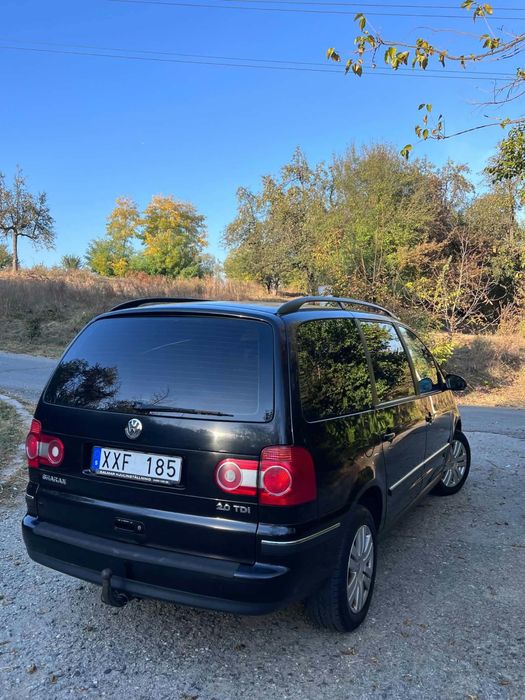 Volkswagen Sharan 2008 diesel, 4.312 € — imagine 3