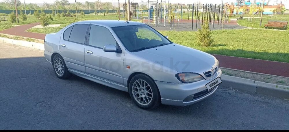 Ниссан Примера 2001 года