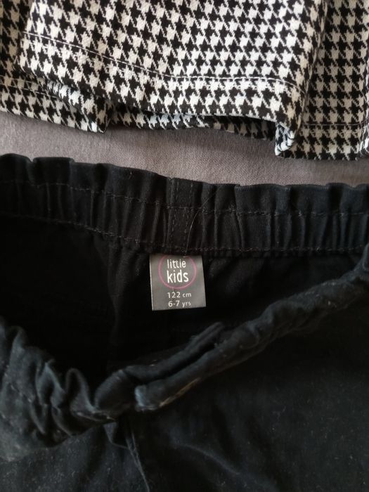 Две къси поли за дете 7-8 години