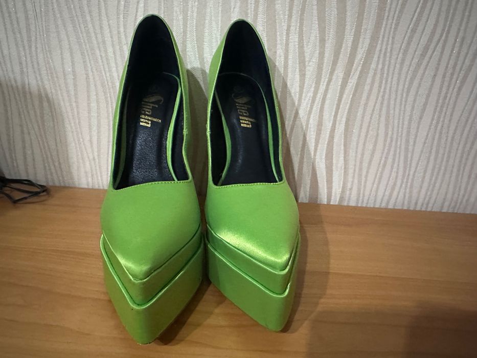 Елегантни обувки на ток - различни видове