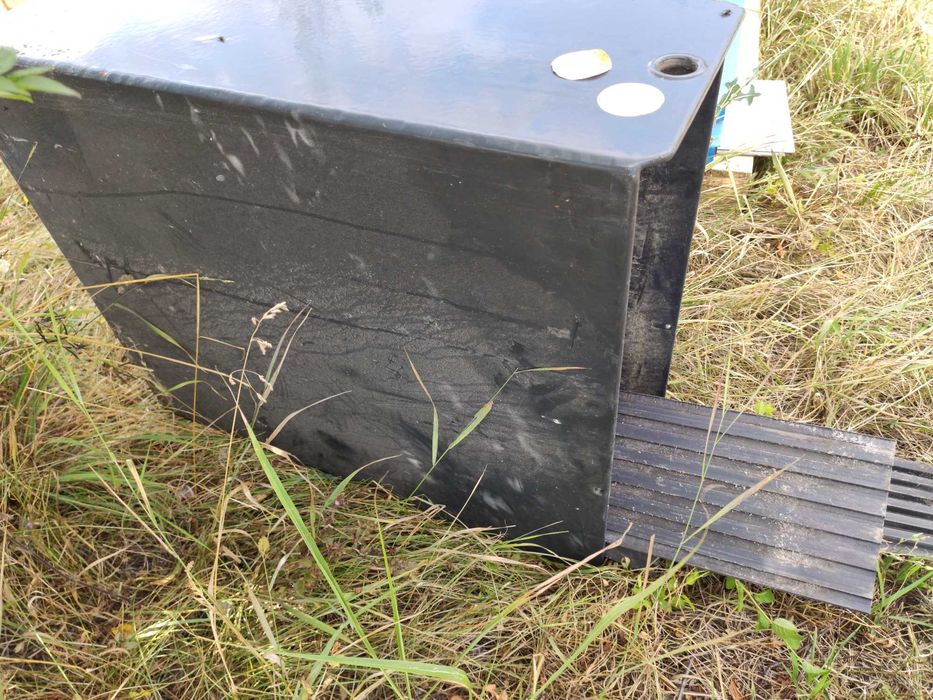 Кош от батерия за електрокар/ричтрак Балкан