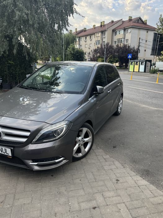 MERCEDES-BENZ B-Class 2013 — imagine 2